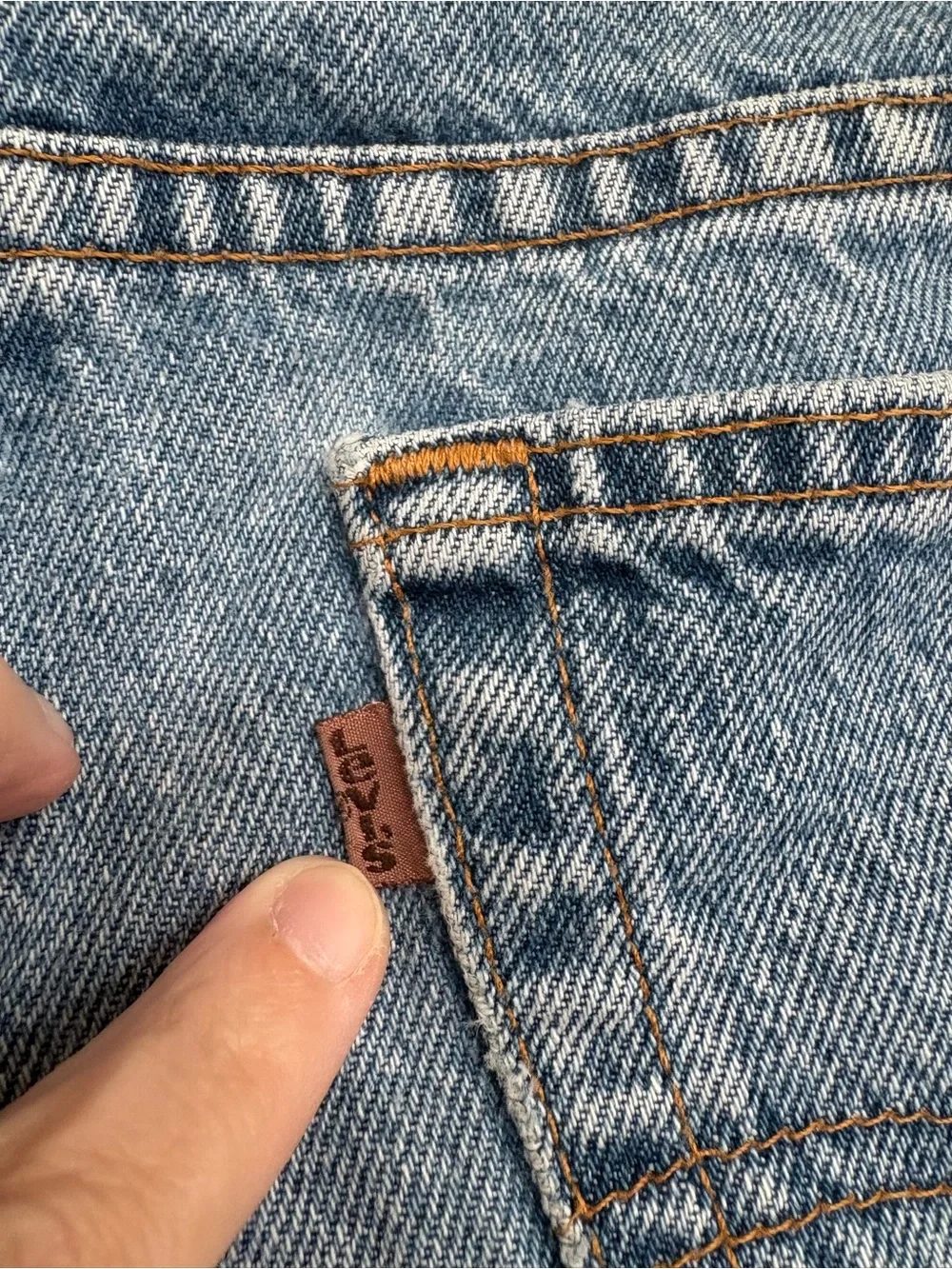 Vintage Levi’s 540 Brown Gold Tab Jeans 36x29 Relaxed Fit 90s Denim